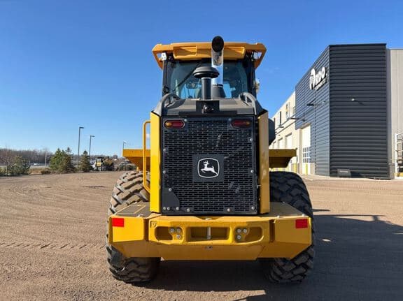 Image of John Deere 444P equipment image 3