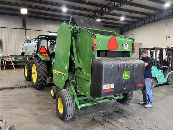 Image of John Deere 451E equipment image 3