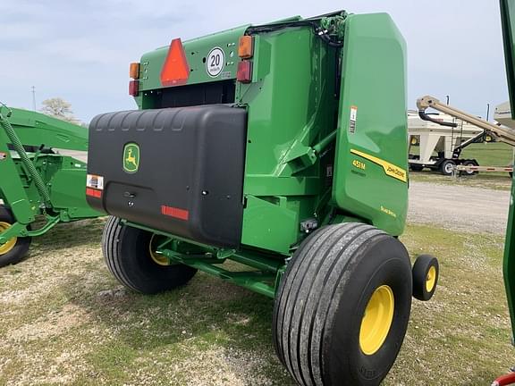 Image of John Deere 451M equipment image 1