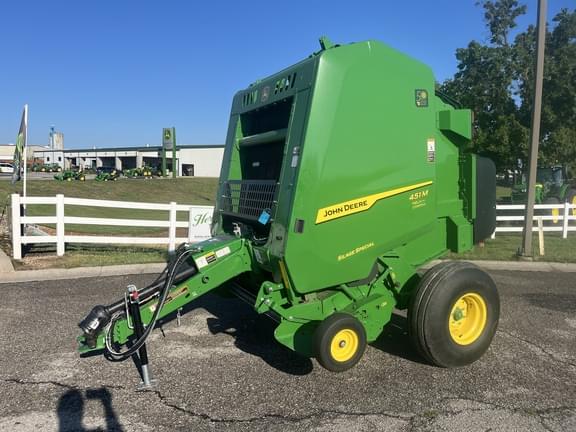 Image of John Deere 451M Silage Special Primary image