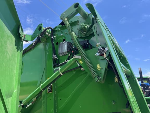 Image of John Deere 451M equipment image 2
