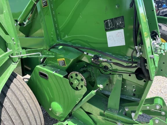 Image of John Deere 451M equipment image 1