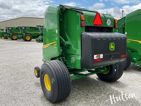 Image of John Deere 451M equipment image 3