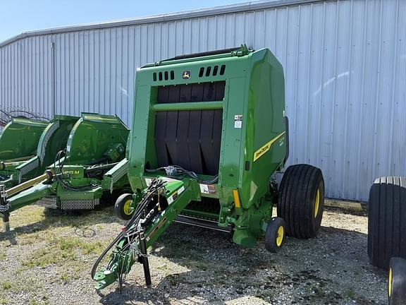 Image of John Deere 451M equipment image 1