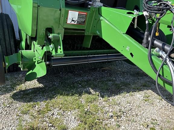 Image of John Deere 451M equipment image 4