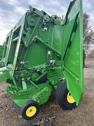 Image of John Deere 451M equipment image 4