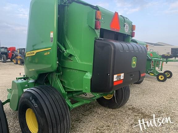 Image of John Deere 451R equipment image 2
