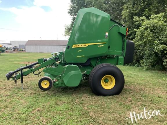 Image of John Deere 451R equipment image 1