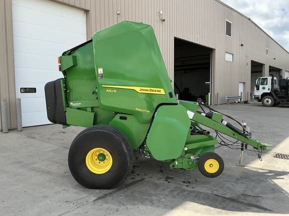 Image of John Deere 451R Precutter equipment image 2