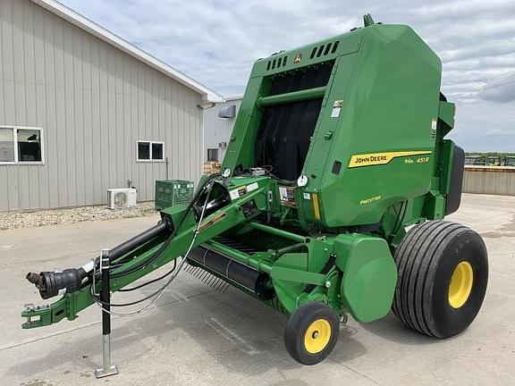 Image of John Deere 451R equipment image 2