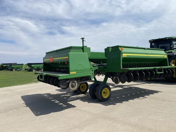 Image of John Deere 455 equipment image 4