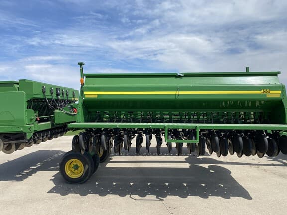 Image of John Deere 455 equipment image 3
