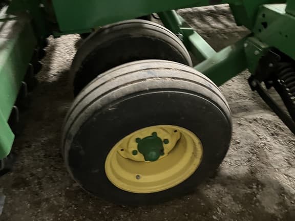 Image of John Deere 455 equipment image 4