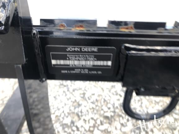 Image of John Deere Pallet Forks equipment image 4