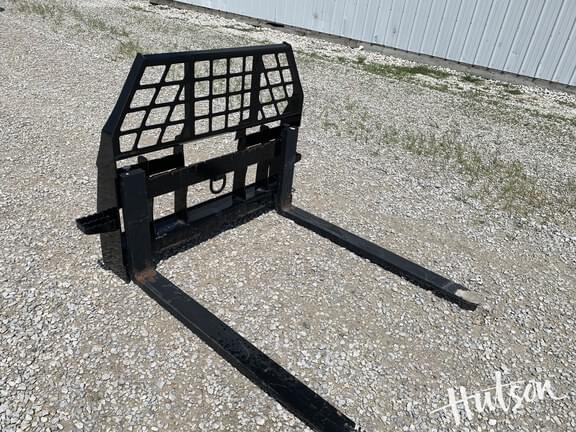 Image of John Deere Pallet Forks Primary image