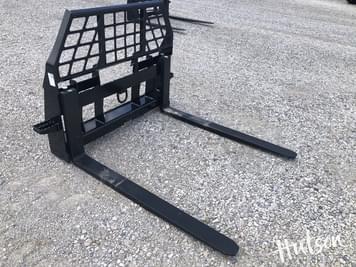 Main image John Deere Pallet Forks