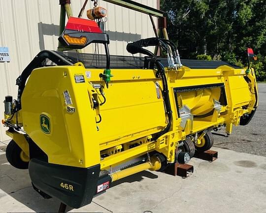 Image of John Deere 46R equipment image 3