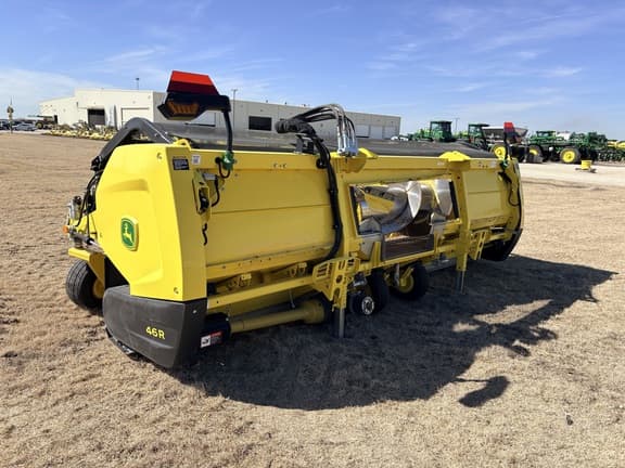 Image of John Deere 46R equipment image 3