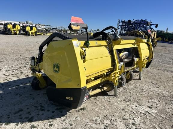 Image of John Deere 46R equipment image 3