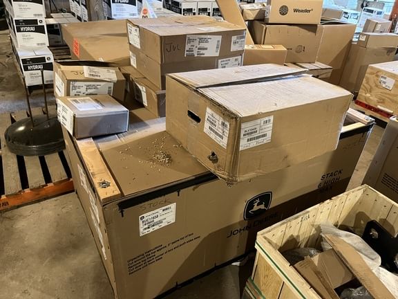 Main image John Deere 47" Snow Blower