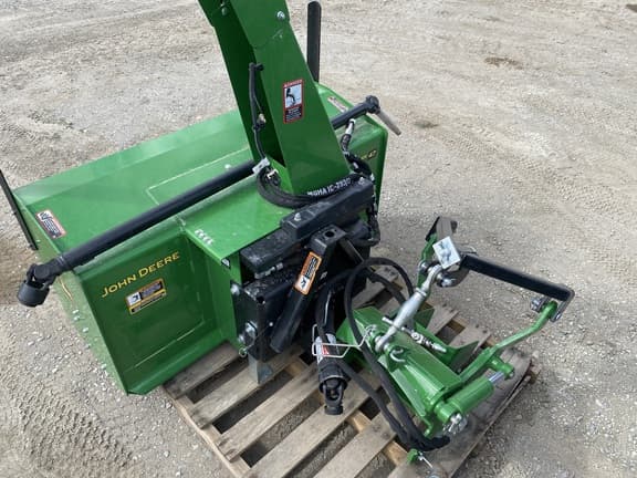 Image of John Deere 47" Snow Blower equipment image 4