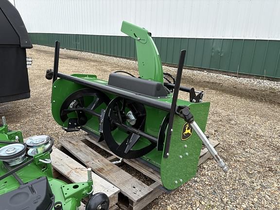Image of John Deere 48" Snowblower Image 0