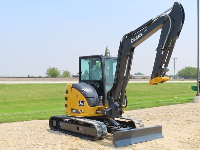 Image of John Deere 50P equipment image 3