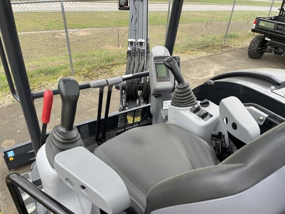 Image of John Deere 50P equipment image 1