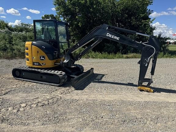 Image of John Deere 50P equipment image 4