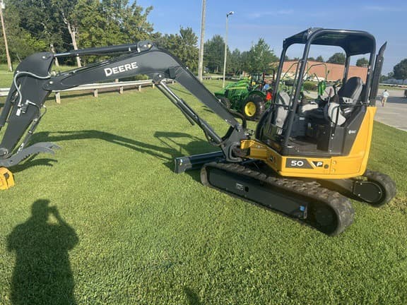 Image of John Deere 50P equipment image 1