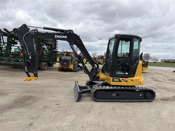 Image of John Deere 50P equipment image 2