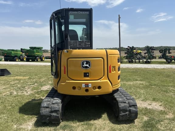 Image of John Deere 50P equipment image 2