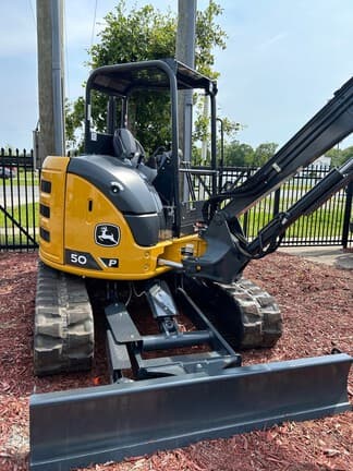 Image of John Deere 50P equipment image 4