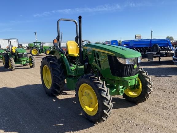 Image of John Deere 5050E equipment image 2