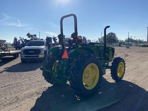 Image of John Deere 5050E equipment image 3