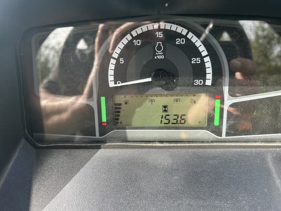 Image of John Deere 5050E equipment image 4