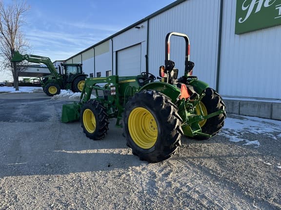 Image of John Deere 5050E equipment image 4