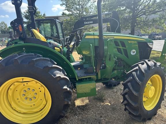 Image of John Deere 5050E equipment image 1