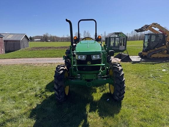 Image of John Deere 5050E equipment image 3