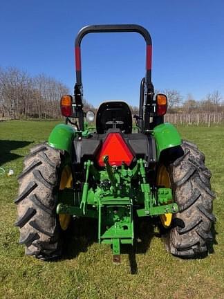 Image of John Deere 5050E equipment image 4