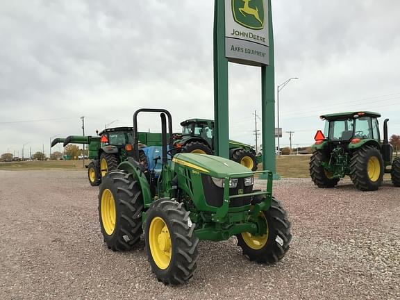 Image of John Deere 5050E equipment image 1