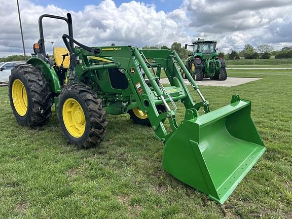 Image of John Deere 5050E equipment image 3