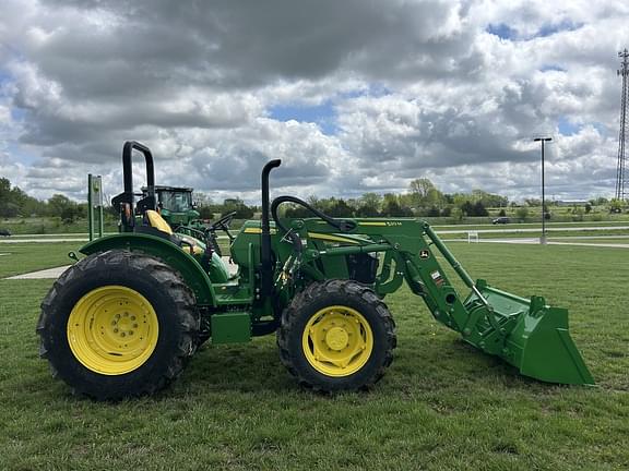 Image of John Deere 5050E equipment image 4