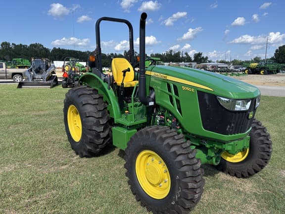 Image of John Deere 5050E equipment image 1