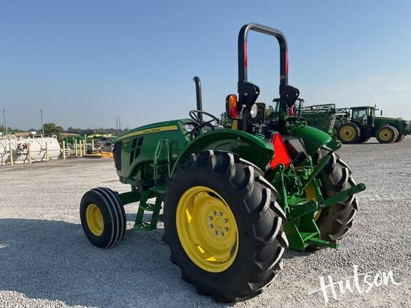 Image of John Deere 5050E equipment image 3