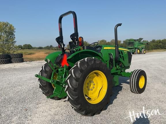 Image of John Deere 5050E equipment image 2