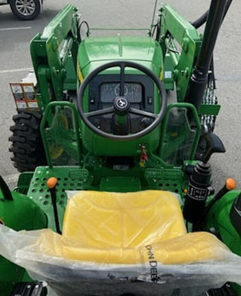 Image of John Deere 5050E equipment image 2