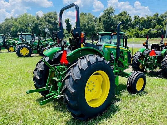 Image of John Deere 5050E equipment image 2