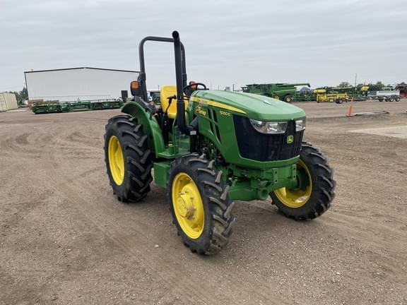 Image of John Deere 5050E equipment image 2