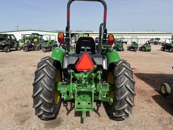 Image of John Deere 5050E equipment image 4